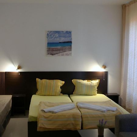 לוזנטס Hotel Paradise מראה חיצוני תמונה