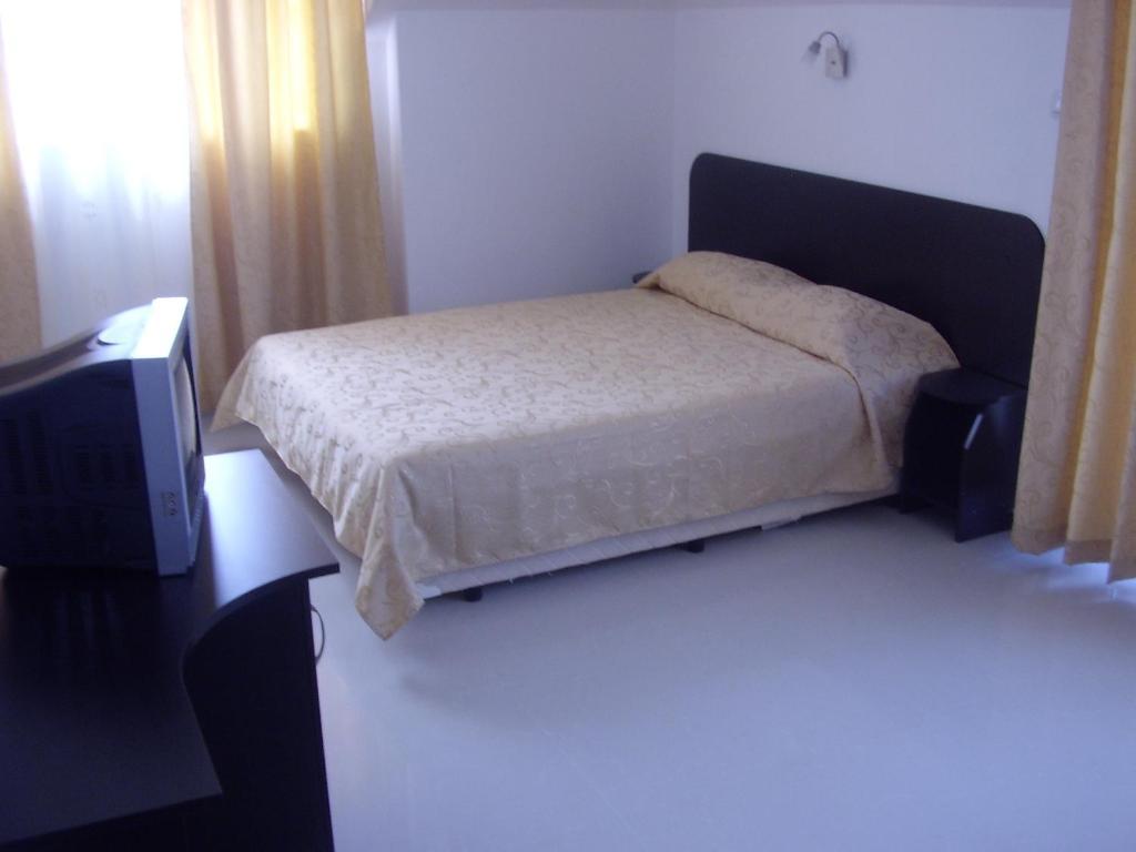 לוזנטס Hotel Paradise חדר תמונה