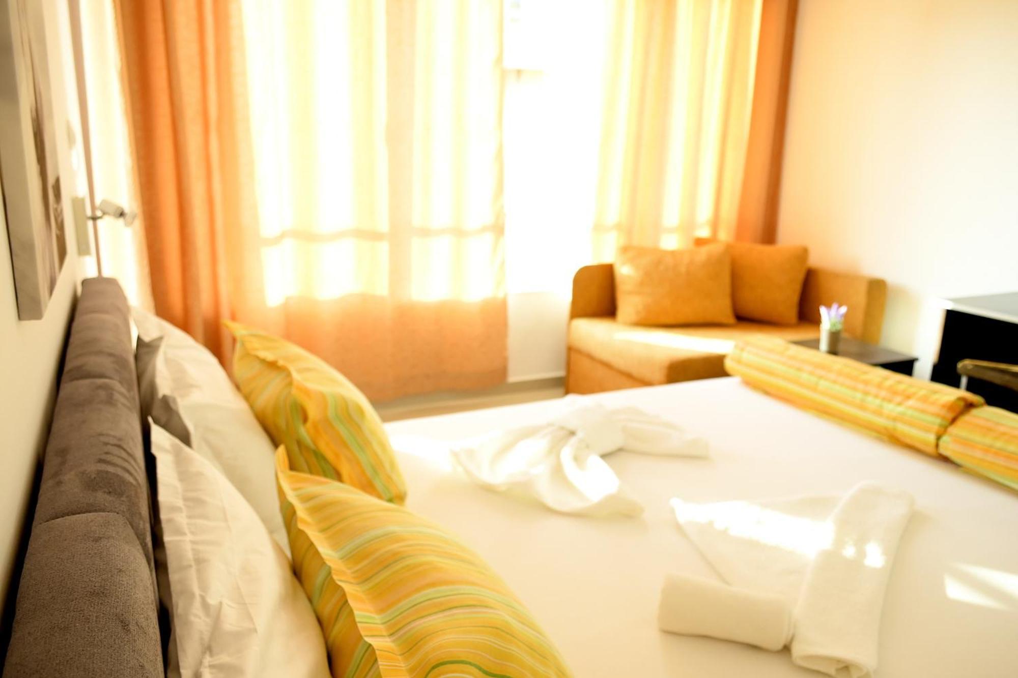 לוזנטס Hotel Paradise מראה חיצוני תמונה